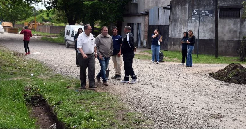 La Municipalidad ya intervino más de 6.000 metros de zanjas en los barrios El Tránsito y San Martín