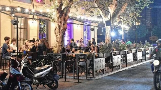Tras el impacto de los Juegos Suramericanos, bares y restaurantes piden mantener los horarios extendidos en la noche