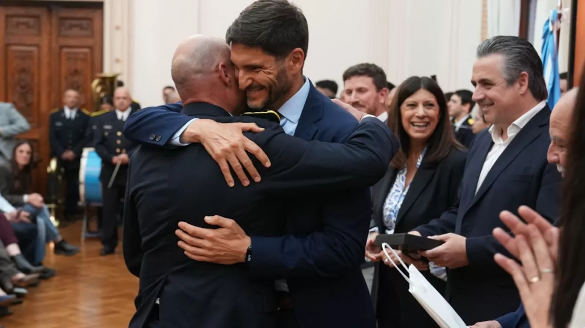 Pullaro: “Ustedes cambiaron la institución policial y el rumbo de la provincia de Santa Fe”