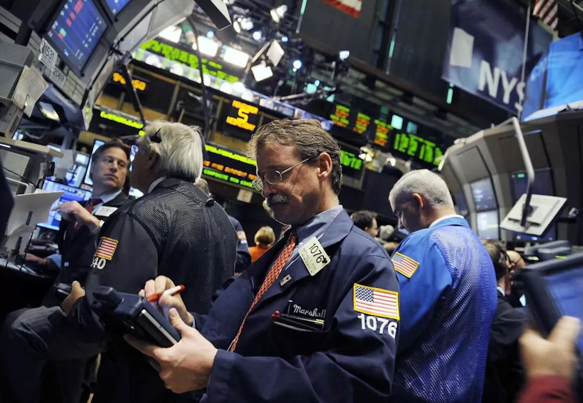 El riesgo país de la Argentina cayó este viernes a 579 puntos