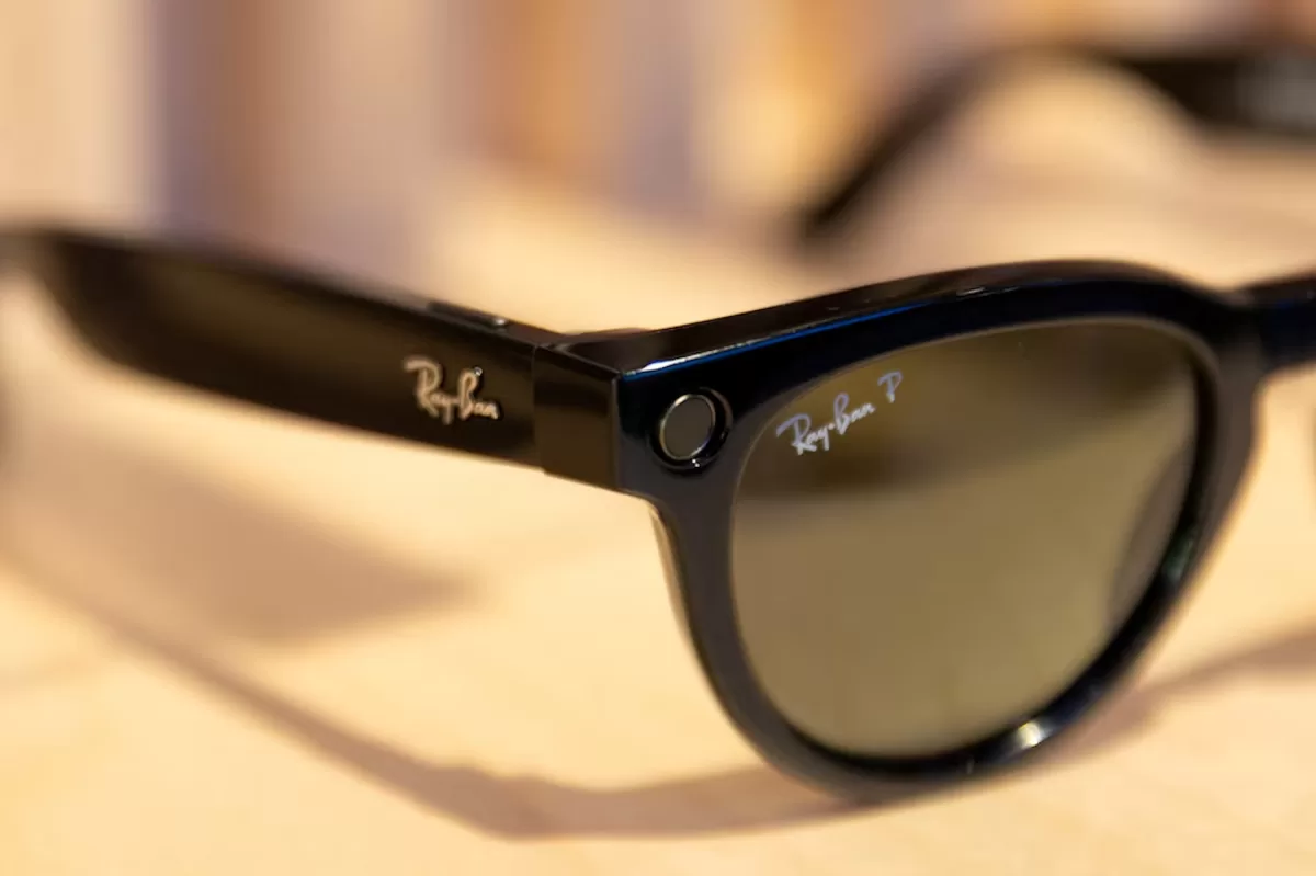Las gafas Ray-Ban de Meta se convierten en una nueva “red flag” de las citas románticas