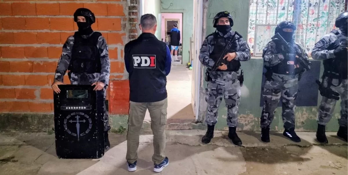 Varios allanamientos por falsas denuncias y tráfico de armas