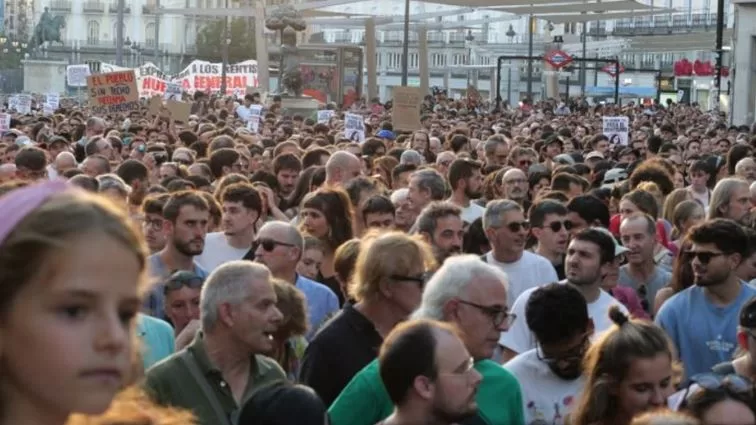España: paralizan desalojos hasta 2030