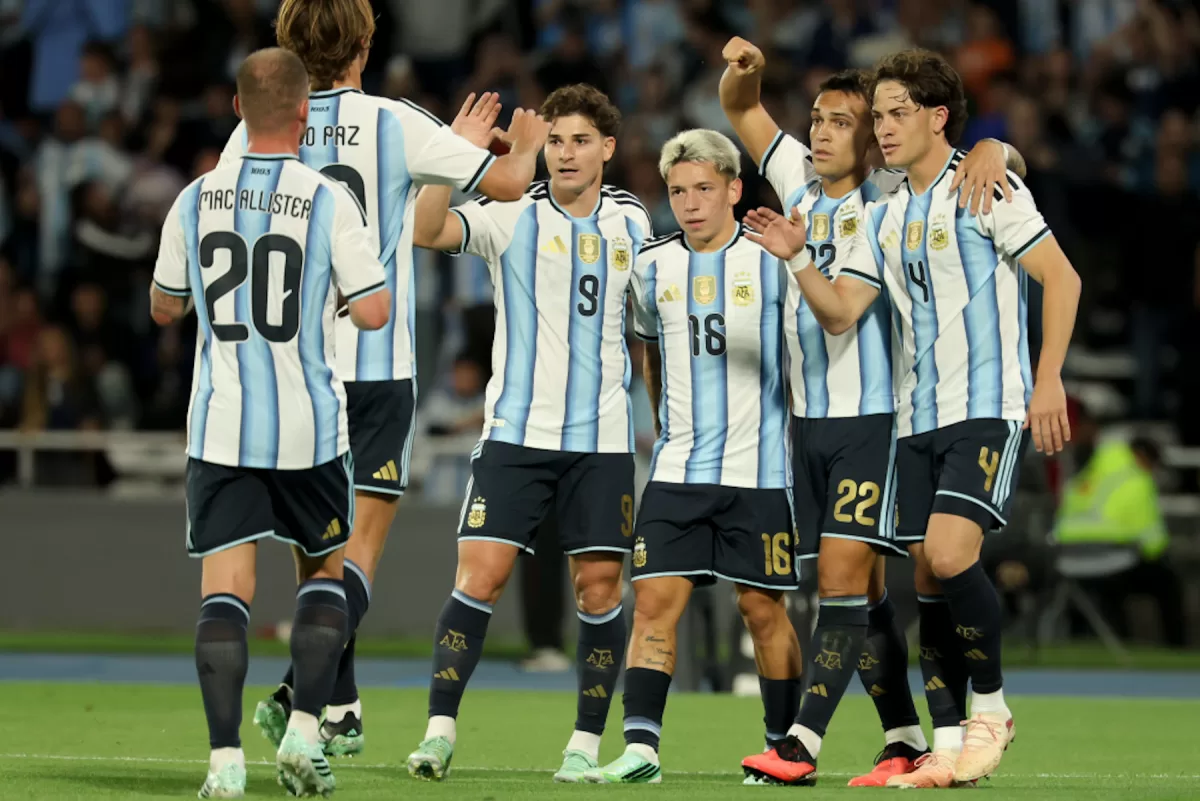Argentina goleó 4-0 a Bolivia en el primer amistoso tras el Mundial 2026