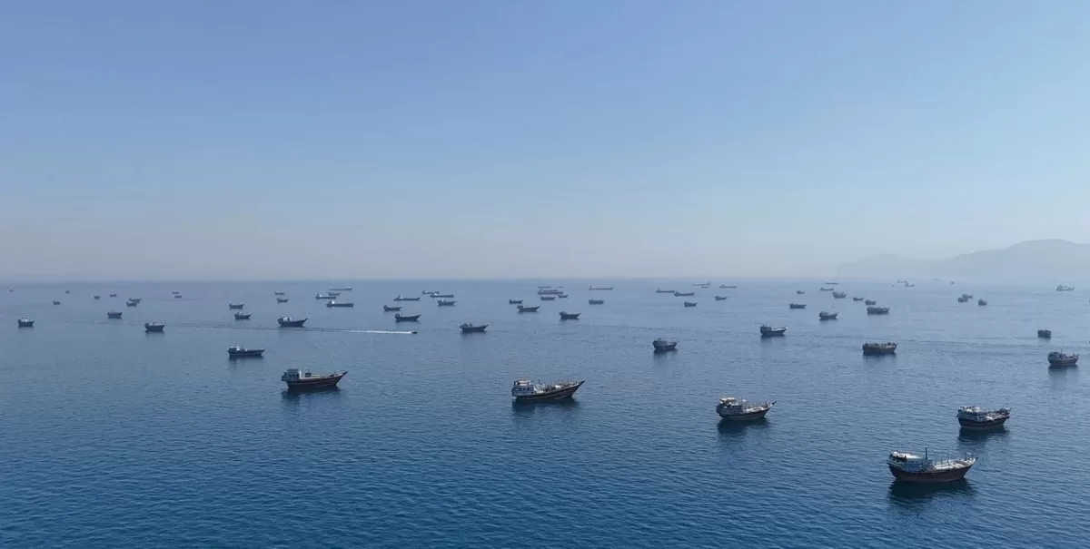 Crece la tensión en Medio Oriente: dos buques petroleros fueron bombardeados en el Estrecho de Ormuz