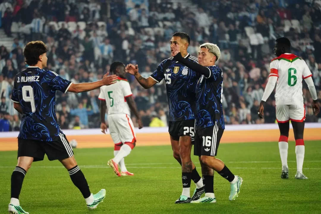 Argentina goleó 7-0 a Burkina Faso en el amistoso que se jugó en el Monumental