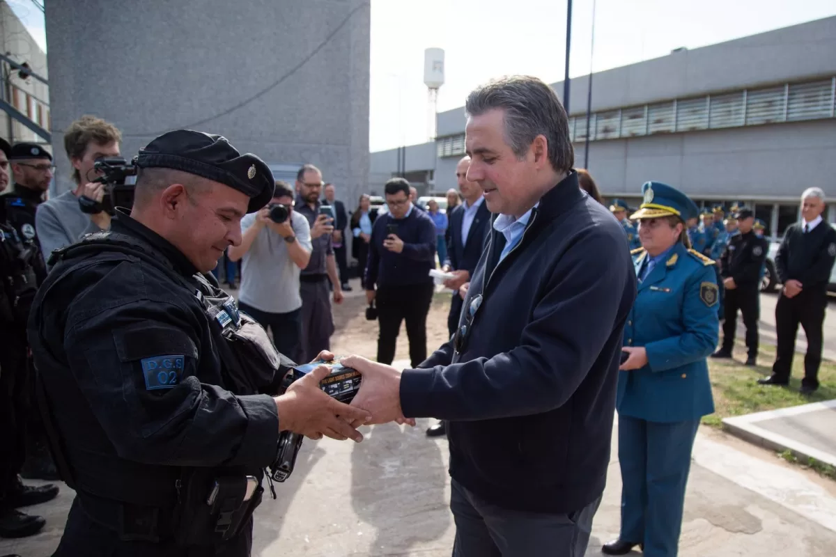 El Gobierno Provincial entregó nuevo equipamiento al Servicio Penitenciario