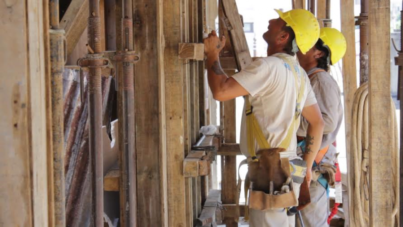 El empleo registrado mantuvo un crecimiento sostenido durante 2015