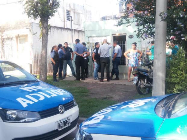 Policía que asesinó a su mujer y se suicidó