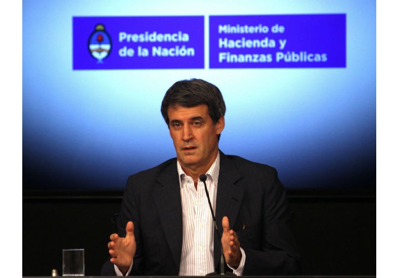 Basura, grasa militante y Moria Casán, entre las frases más picantes de Prat Gay