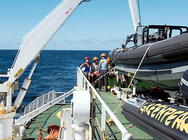 De Mar del Plata a Rosario, a bordo del barco más grande de Greenpeace 