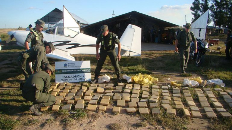Lucha contra el narcotráfico: reforzarán los controles aéreos y fronterizos