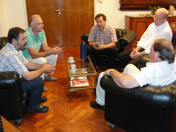 Contigiani mantuvo una reunión con representantes de la Mesa de Productores de Leche de la Provincia de Santa Fe
