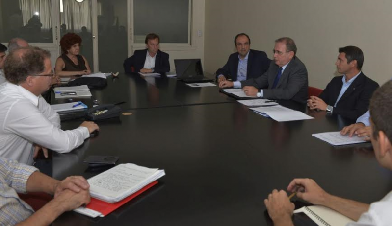 Schneider abordó las posibles trazas del puente Santa Fe – Paraná con autoridades de Transporte de la Nación