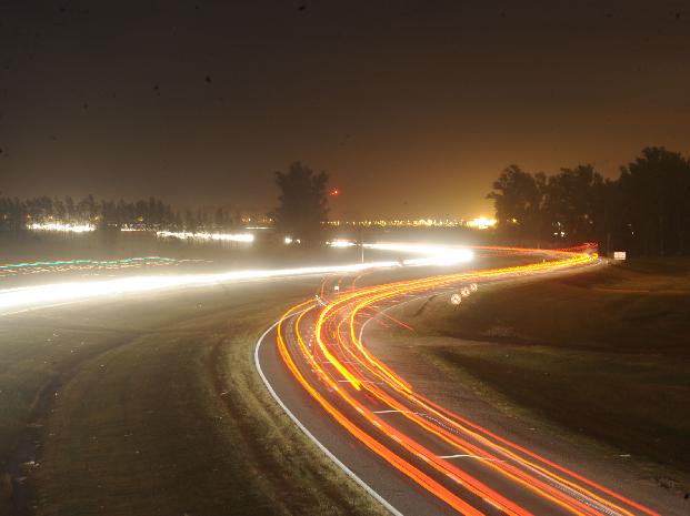 Funes busca poner en la agenda la urgente iluminación de la autopista 
