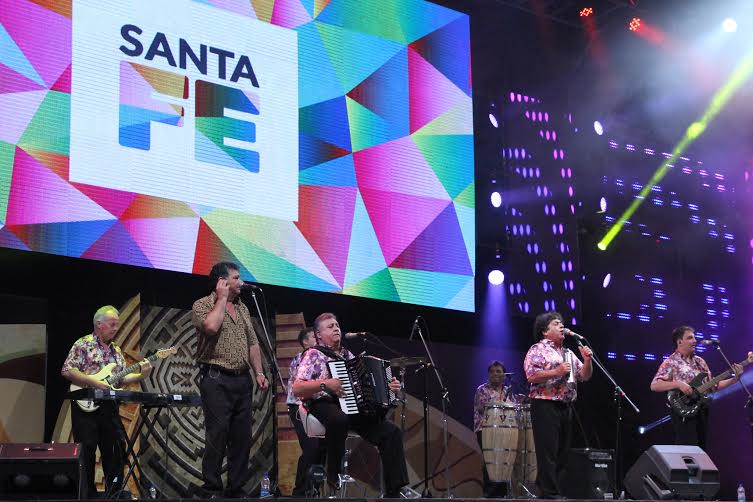 Los Palmeras y Jorge Fandermole brillaron en Cosquín 2016