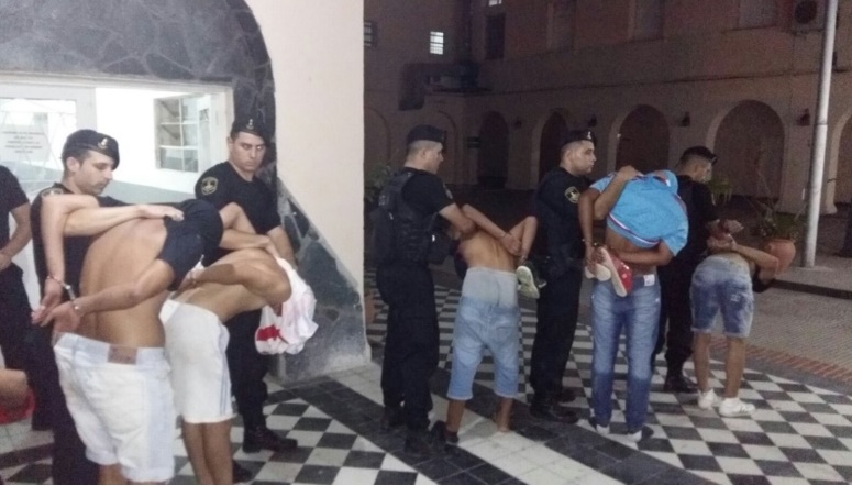 Un prefecto terminó detenido tras haber robado en el centro