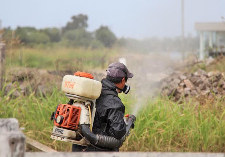 Por el dengue fumigaron 54 manzanas en el norte de la Ciudad de Santa Fe para bloquear al virus
