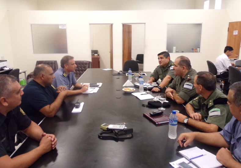 Unos 200 gendarmes volvieron a patrullar las zonas urbanas de Santa Fe y Santo Tomé