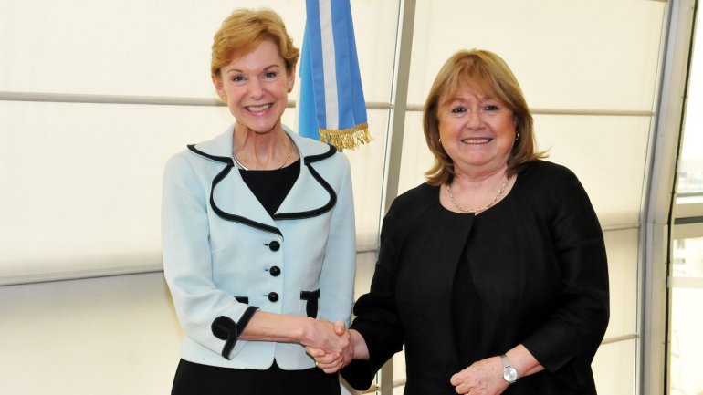 Una alta funcionaria de los Estados Unidos se reunió con Malcorra y Marcos Peña