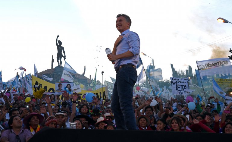 En pleno carnaval y con Massa, Macri hará su primera cadena nacional