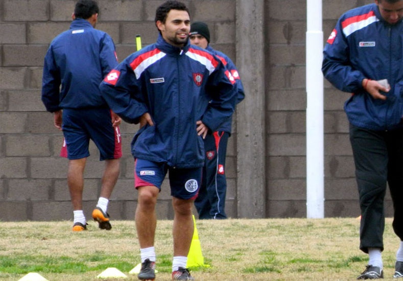 UNIÓN: ESTÁ HABILITADO RODRÍGUEZ Y ANOTARON A NAHUEL ZÁRATE