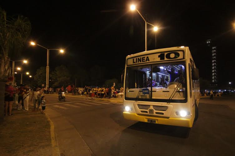 Carnavales entre Todos: las agrupaciones barriales desataron la fiesta en Costanera Este