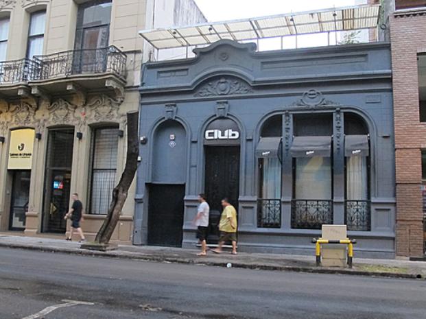 El municipio rosarino clausuró el boliche bailable donde una joven denunció agresiones 
