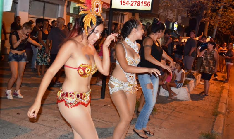 Con las “llamadas”, el carnaval ya se empieza a vivir en las calles de la ciudad