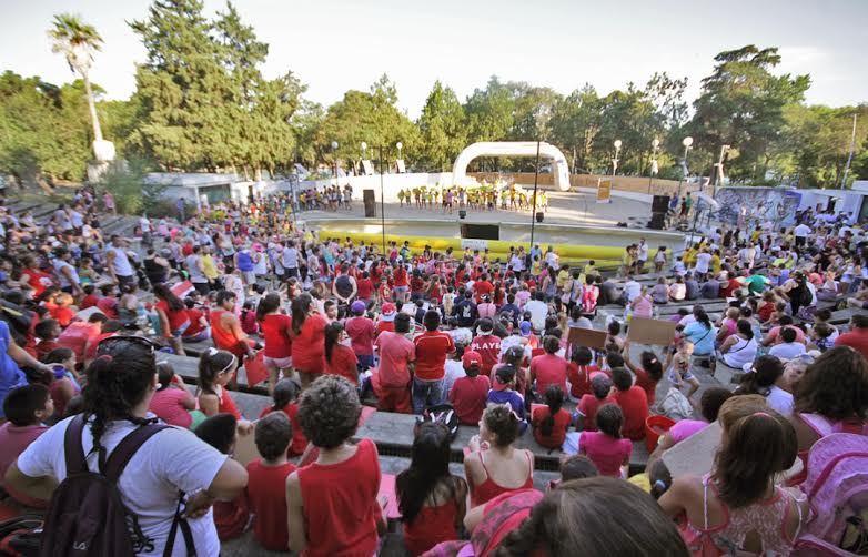 Chicos y grandes festejaron el cierre de las colonias de vacaciones municipales