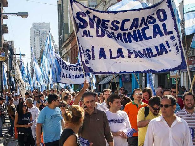 El tratamiento de adhesión al descanso dominical quedará para marzo 
