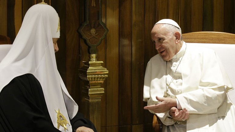 El Papa Francisco mantiene un encuentro histórico con el patriarca ruso en Cuba