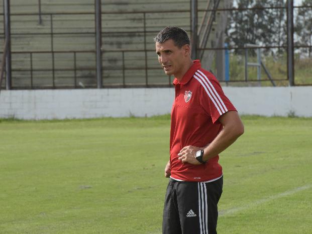 CON JUAN PABLO VOJVODA EN EL BANCO, NEWELLS BUSCA LEVANTAR LA IMÁGEN