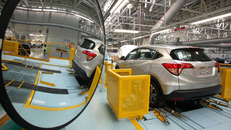 Brasil buscará firmar un acuerdo de libre comercio de autos con la Argentina