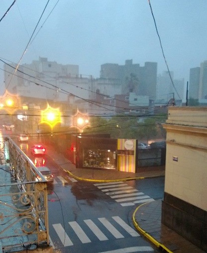 Fuerte temporal en la Ciudad de Santa Fe y la zona