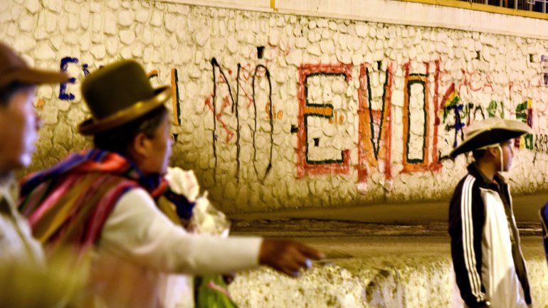 Referéndum en Bolivia: realizan una vigilia en La Paz por temor al fraude electoral