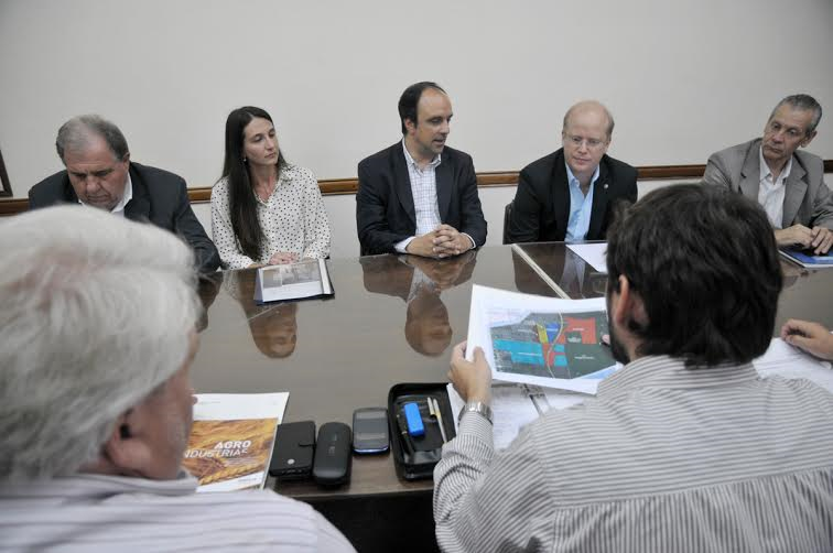 Industrias: el Municipio recibió fondos para obras en Los Polígonos