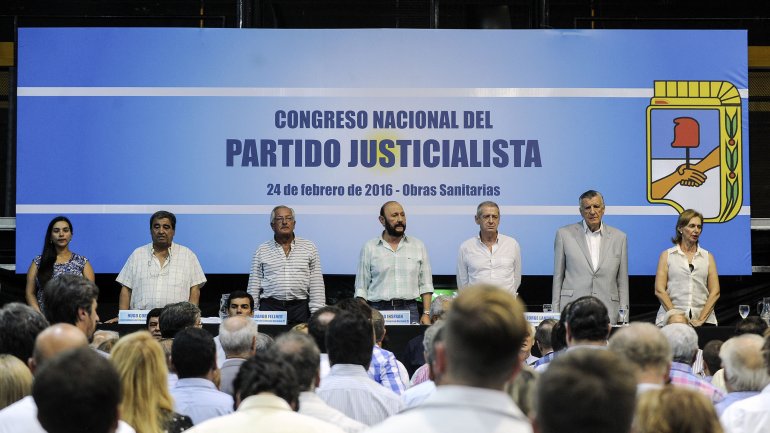 Tras el Congreso nacional, siguen los cruces internos en el peronismo