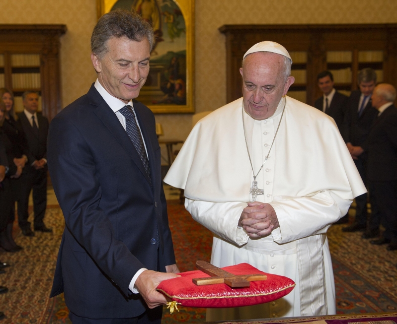 Macri se reunió con Francisco en el primer encuentro bilateral desde que asumió la presidencia