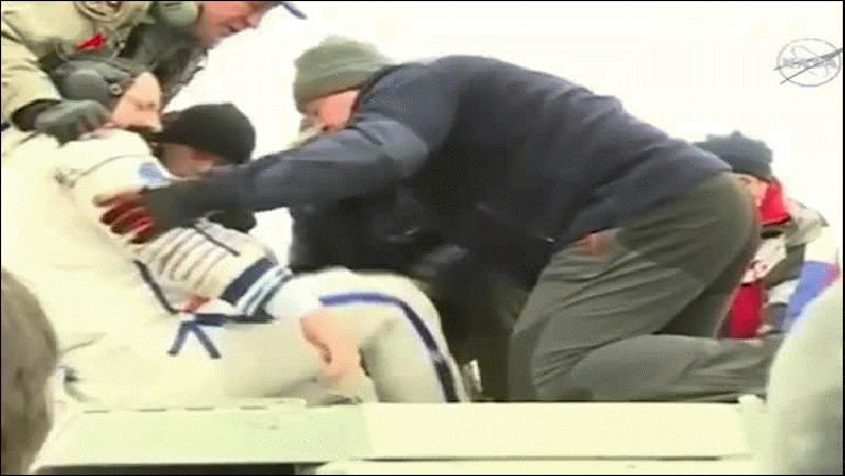 Scott Kelly y Mijaíl Kornienko regresaron a la Tierra tras pasar 340 días en órbita