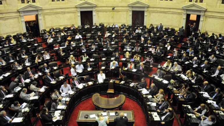 El acuerdo con los holdouts abrió otra grieta dentro del kirchnerismo en el Congreso