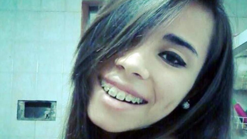 La joven que mató a la ex de su novio está con libertad asistida
