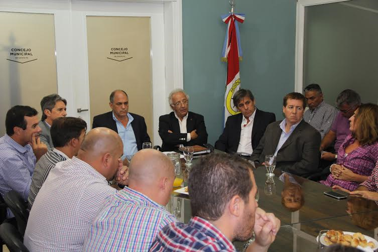 “Queremos que el aeropuerto de Sauce Viejo tenga más frecuencia en sus vuelos”