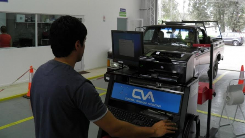 Advierten sobre la existencia de un taller irregular de Revisión Técnica Vehicular en Arroyo Leyes