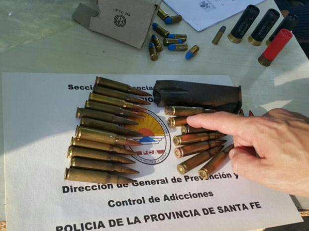 Armas y municiones desviadas de un organismo del Estado