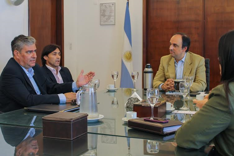 El intendente José Corral recibió a las nuevas autoridades locales del Pami