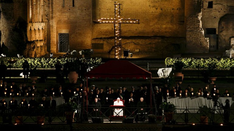 El Papa Francisco condenó a los curas pedófilos 