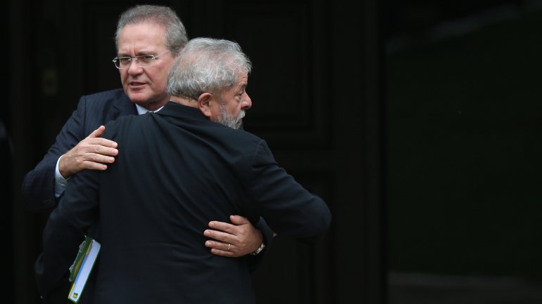 Investigarán por corrupción al presidente del senado de Brasil: la conexión con Argentina