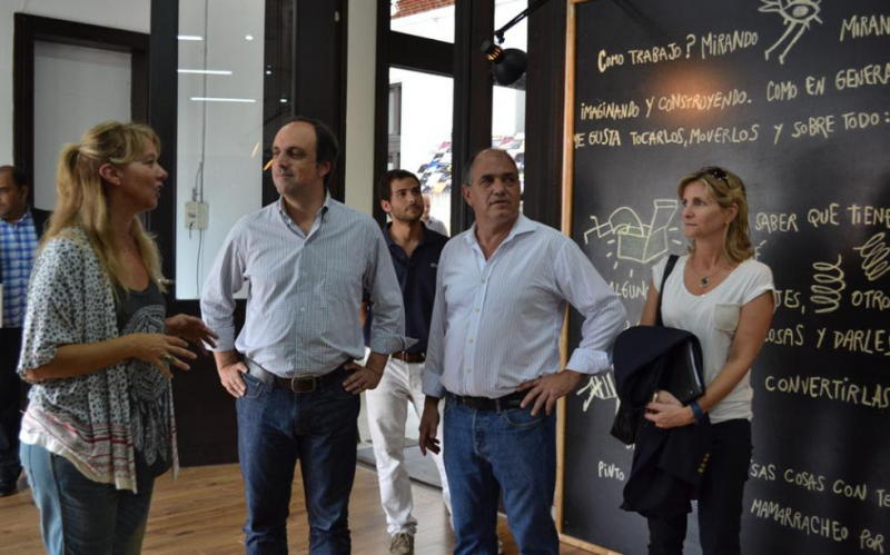 Simoniello y Corral recorrieron “La Fábrica de Fantasías. El Universo de Pablo Bernasconi”