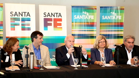 “Santa Fe es una de las provincias que está trabajando con mejores resultados en materia de educación pública”